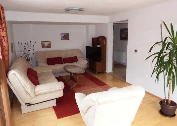 Our Way S With Two Aircos And Own Garage 公寓 塞拉耶佛